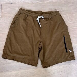 Vuori Kore Shorts Mens Medium Hazelnut Brown Heathered Athletic Training 7.5 In